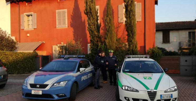 Casa d’appuntamenti vicino alla chiesa e al cimitero: blitz della Digos