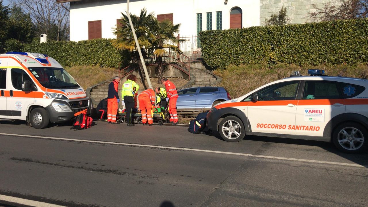 Incidente: auto finisce nel fosso FOTO