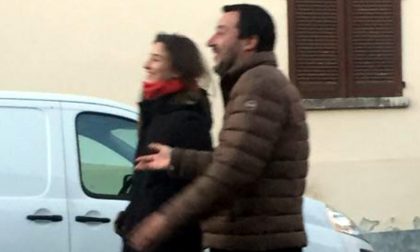 Salvini in Brianza la Vigilia di Natale senza scorta: paparazzato con una ragazza