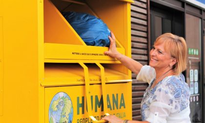 Carenno: in 5 anni donati a Humana 3.400 Kg di abiti usati