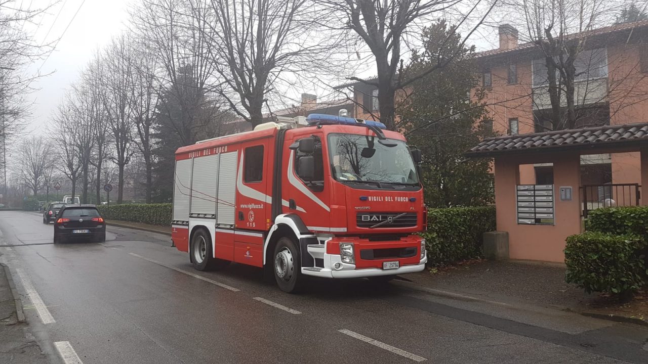 Paura per un “botto” in un appartamento: intervento dei Vigili del Fuoco