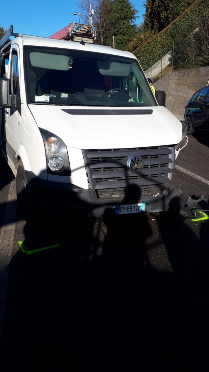 Missaglia, ennesimo incidente sulla “strada maledetta” FOTO