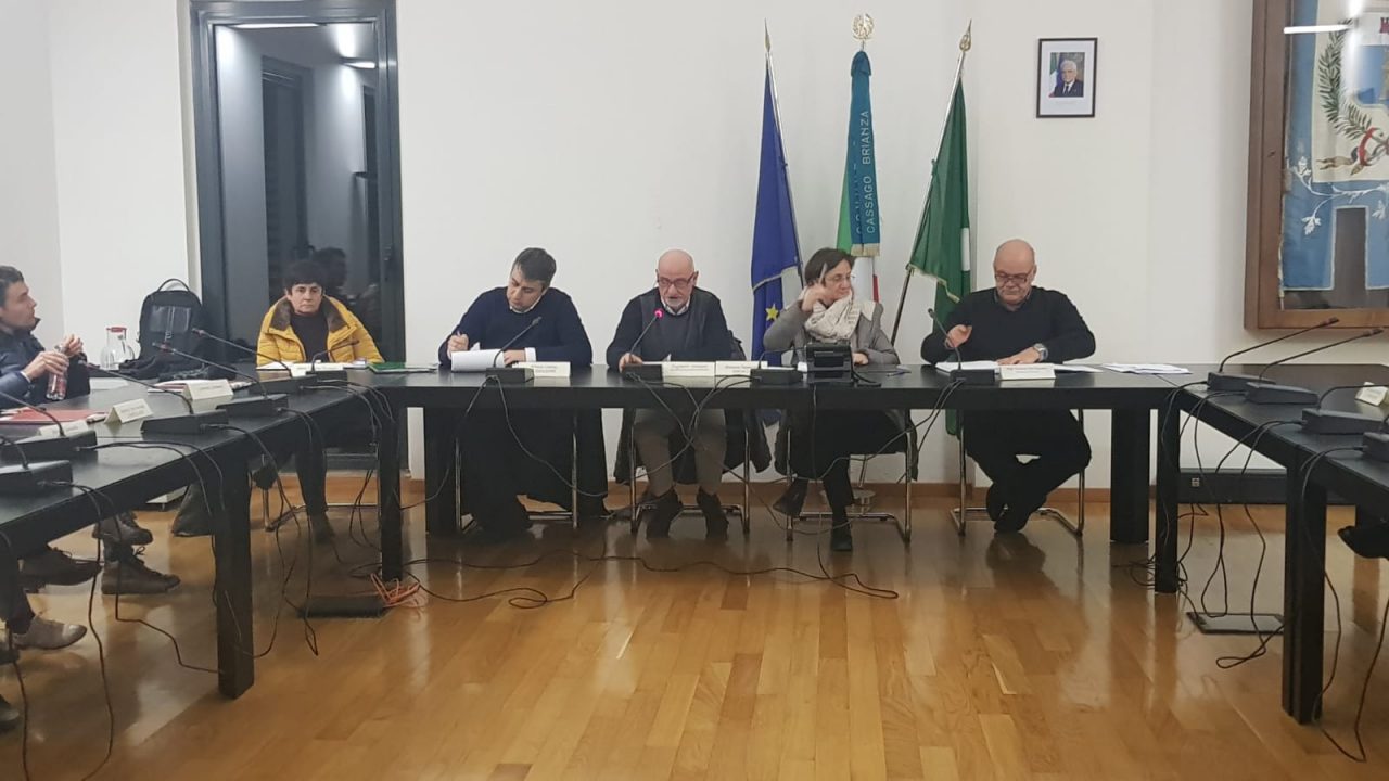 Crisi maggioranza a Cassago, I VIDEO della serata