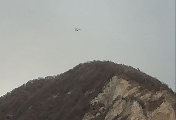 Incidente in montagna: pensionato trasportato in ospedale in elicottero