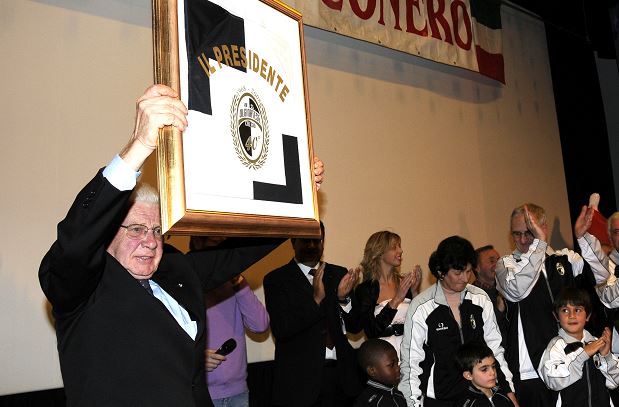 Domani l’addio al presidentissimo Redaelli: la salma esposta al campo sportivo