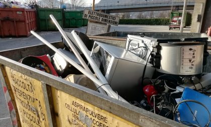 Trafficanti di rifiuti nella piattaforma ecologica di Lecco