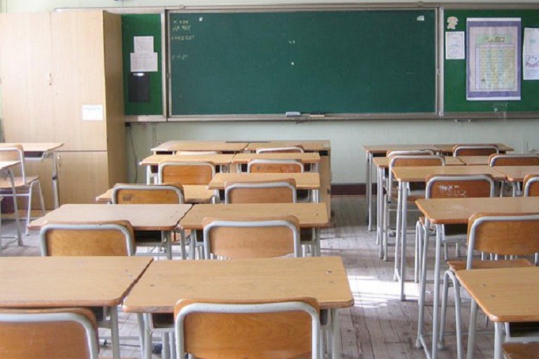 “Tra i banchi di scuola”, una serata per riscoprire l’educazione