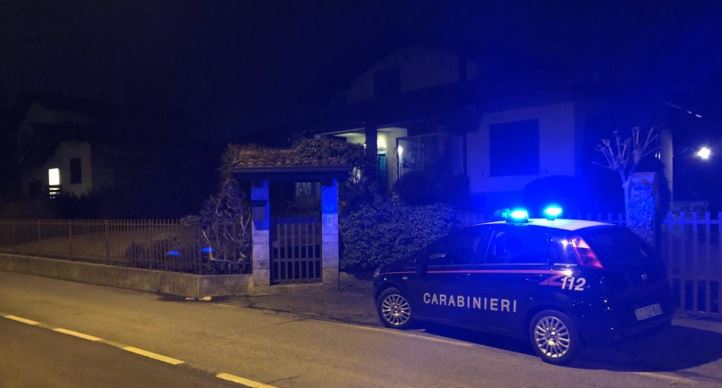 Terrore: tentano rapina in villa e colpiscono in testa il proprietario 70enne FOTO