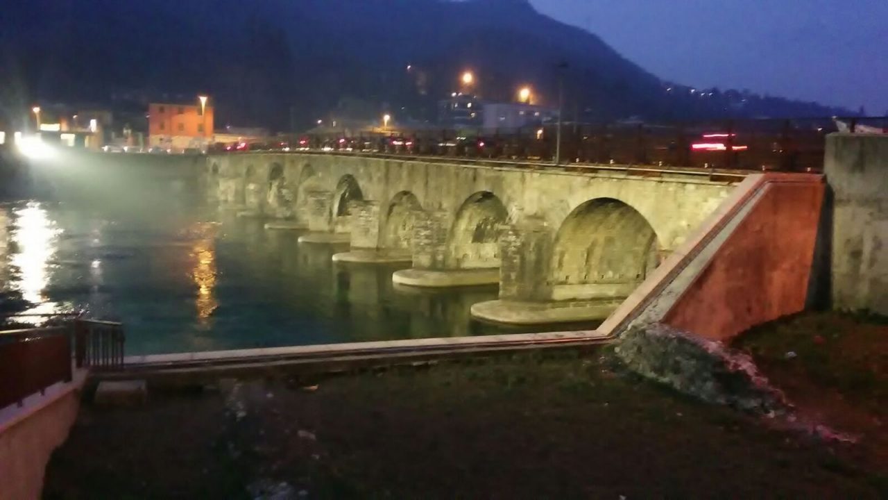 Giovedì sera stop ad auto e pedoni sul Ponte Azzone Visconti
