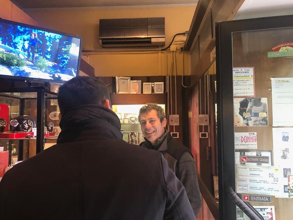 Il parlamentare Currò incontra i cittadini e gli imprenditori di Mandello