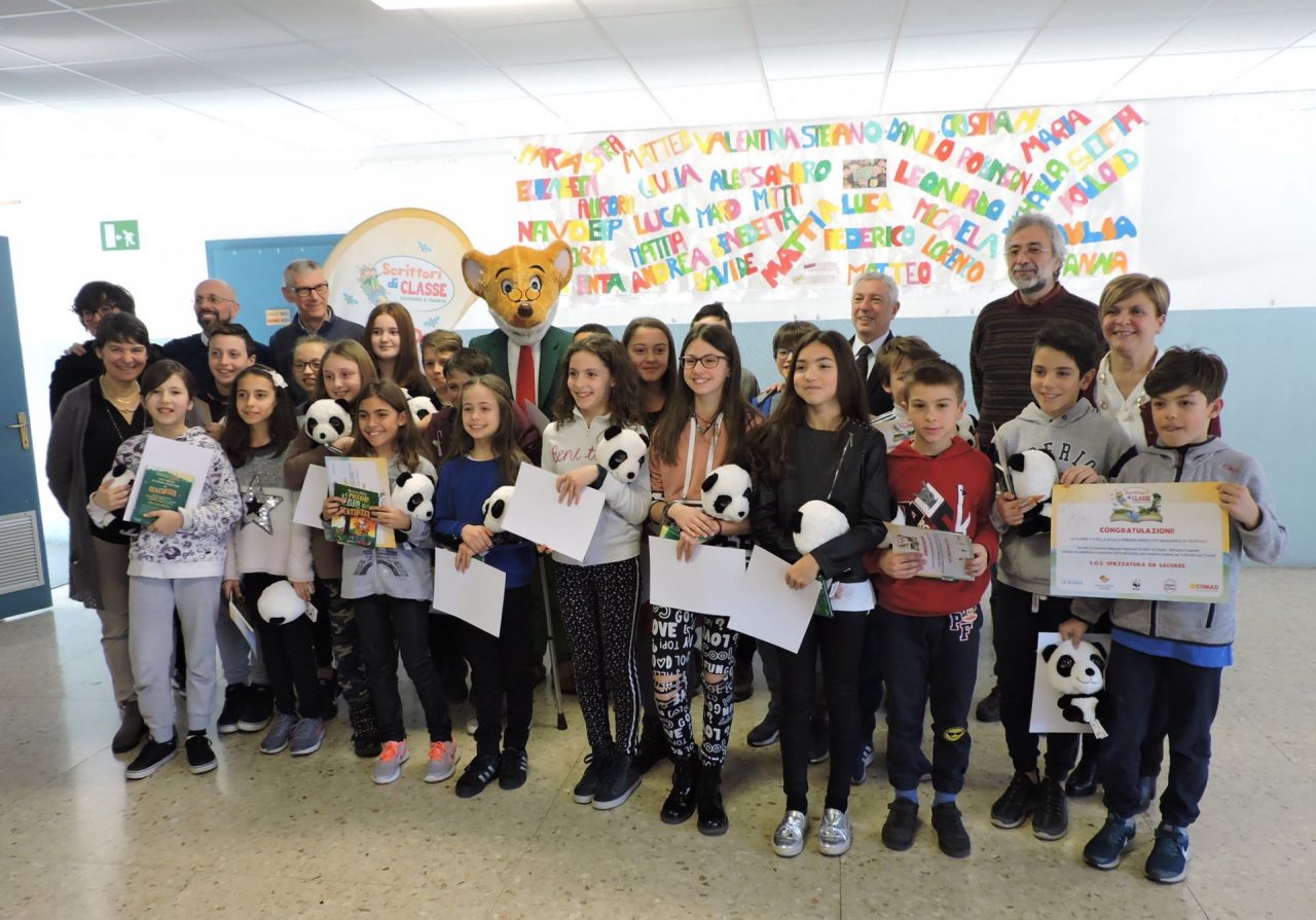 La 5A della Toti di Maggianico premiata da Geronimo Stilton