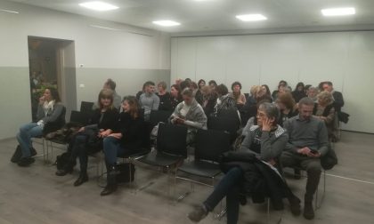 Tutti pazzi per Andy Warhol: successo per la serata in biblioteca