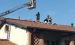 Incendio: le fiamme divorano il tetto di una villetta FOTO E VIDEO