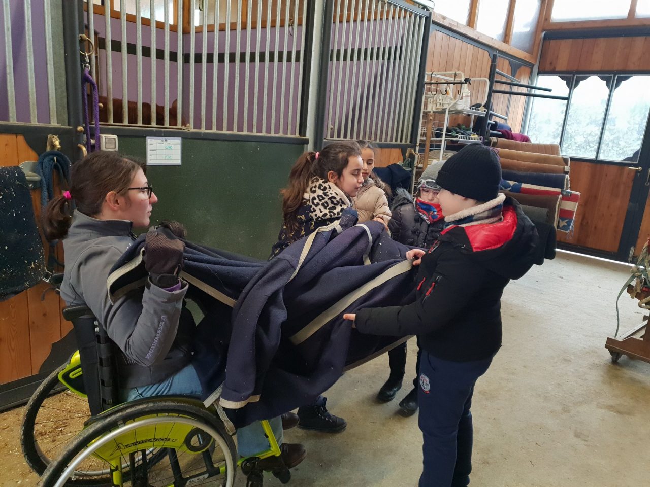 Progetto equitazione scuola primaria Olgiate Molgora FOTO