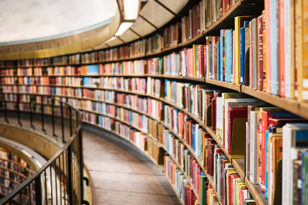 La biblioteca Barzanò chiude per trasloco
