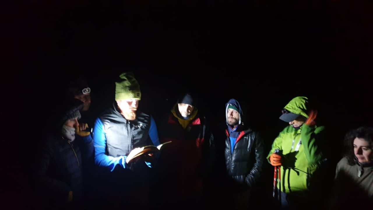 Escursione notturna sulle montagne del Triangolo Lariano: che spettacolo FOTO E VIDEO