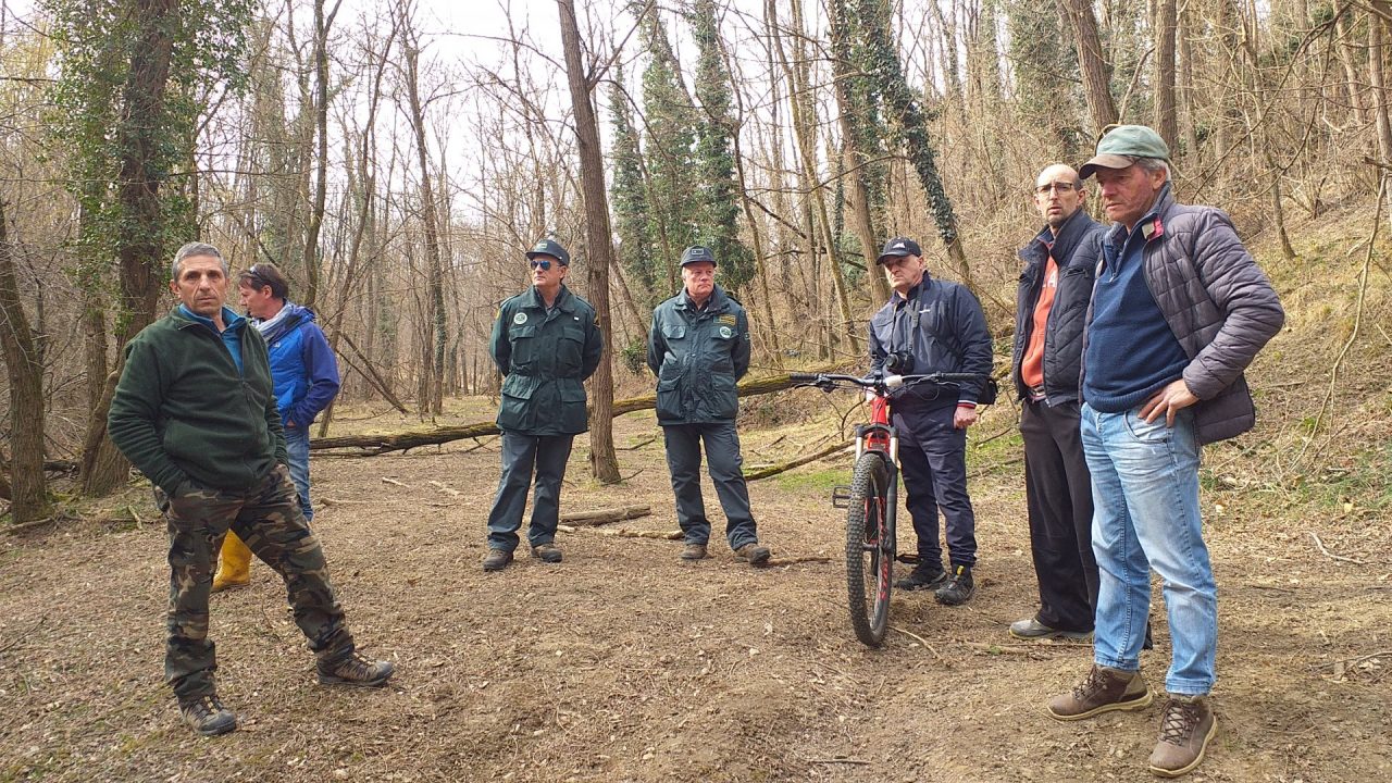Motocross illegale nei boschi tra Barzago e Bulciago FOTO