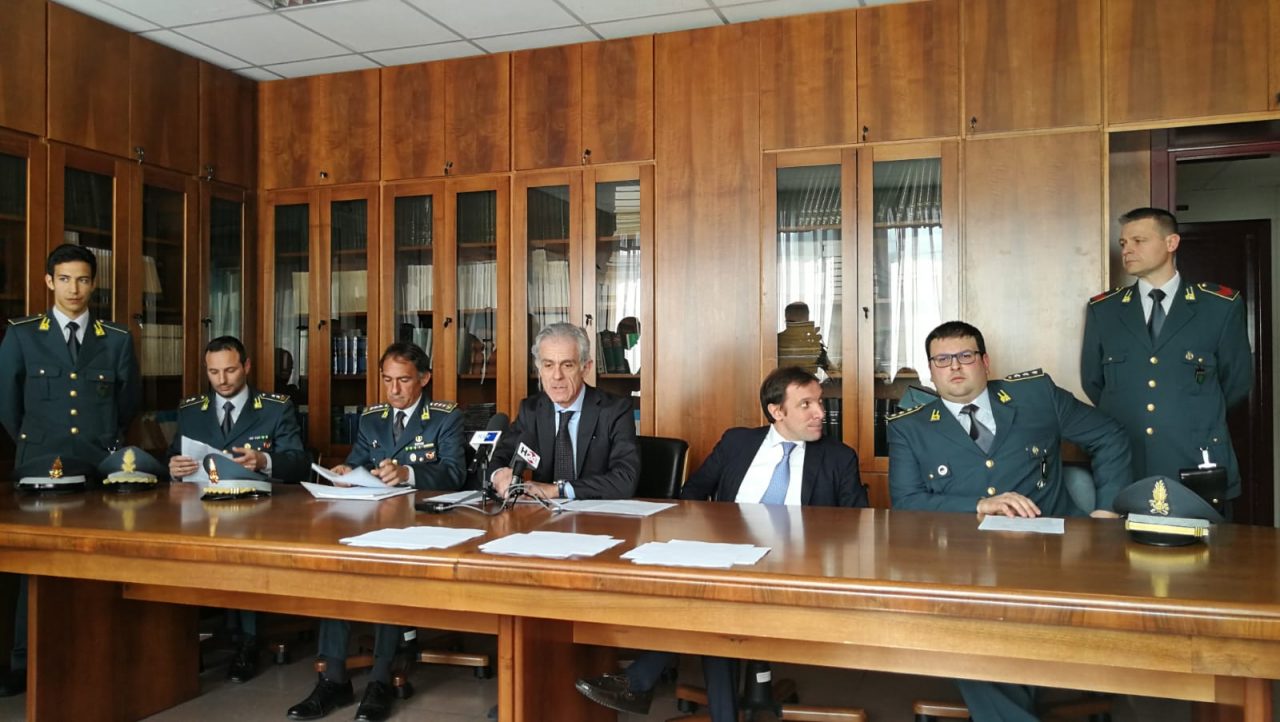 Arrestato il sindaco di Valsolda: per costruire in paese bisognava passare dal suo studio FOTO e VIDEO