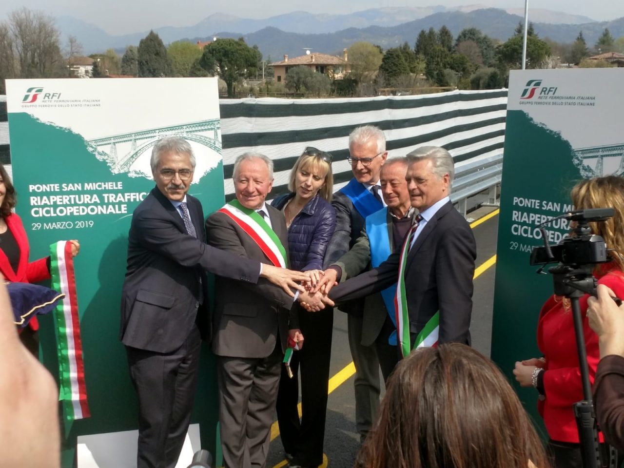 Ponte di Paderno: domani partono le navette