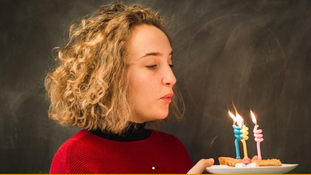 Guarisce dalla leucemia e festeggia con una campagna di beneficenza LA STORIA