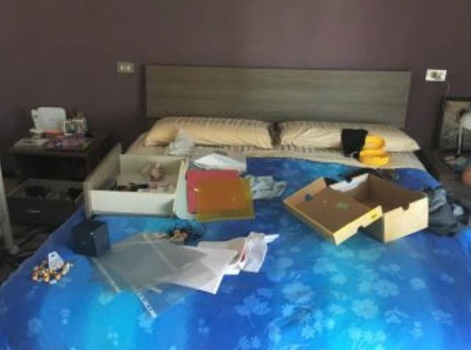 Famiglia nel mirino dei ladri: quattro furti in due anni. Rubati anche i regali del battesimo