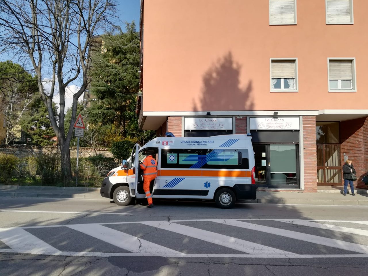 Malore dall’estetista, soccorsa una donna FOTO