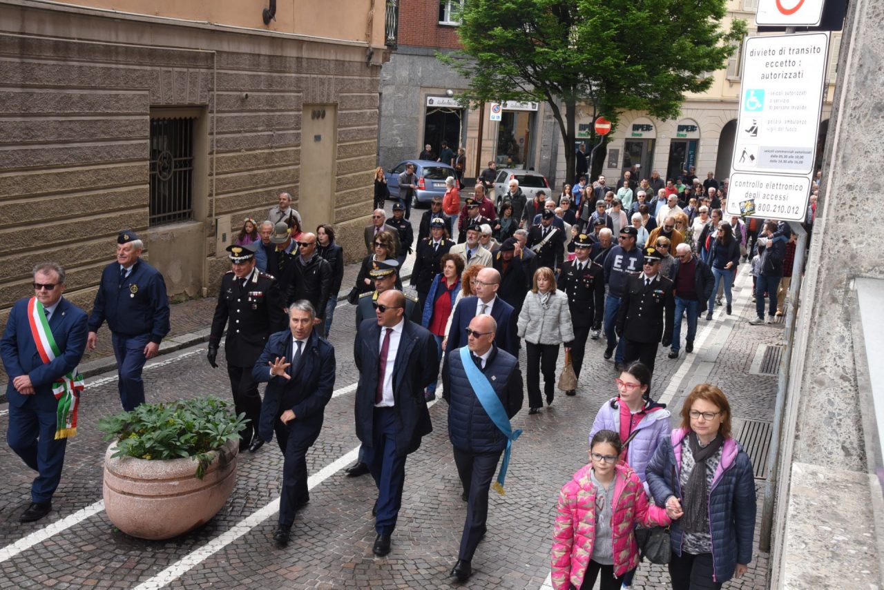 25 Aprile a Lecco, ampia partecipazione cittadina alle celebrazioni
