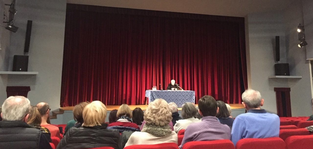 Monsignor Rolla a colloquio con i Consigli Pastorali del decanato di Merate