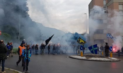 Calcio Lecco è iniziata la grande festa! VIDEO e FOTO