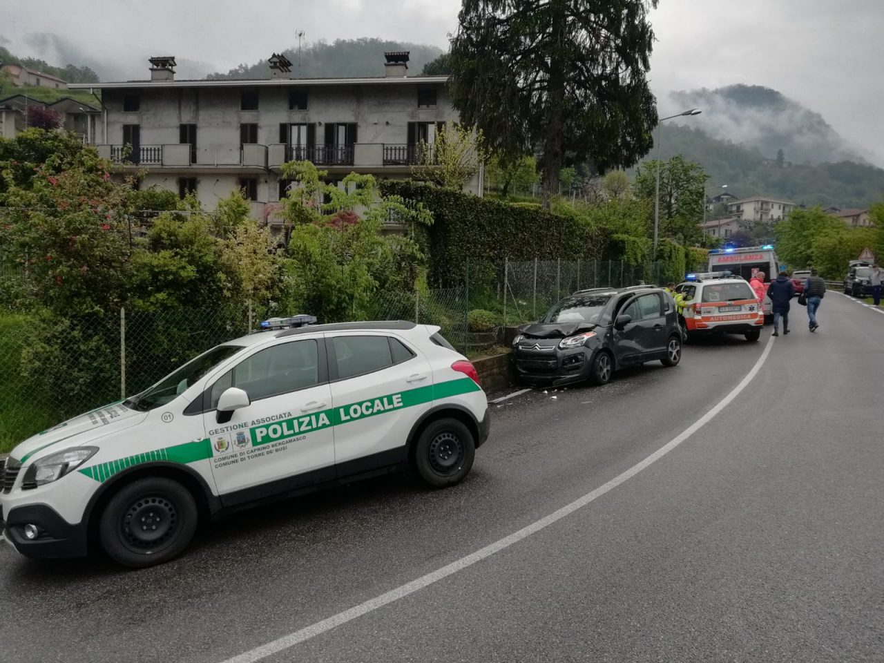 Incidente tra Calolzio e Torre: coinvolta anche una bimba di un anno FOTO