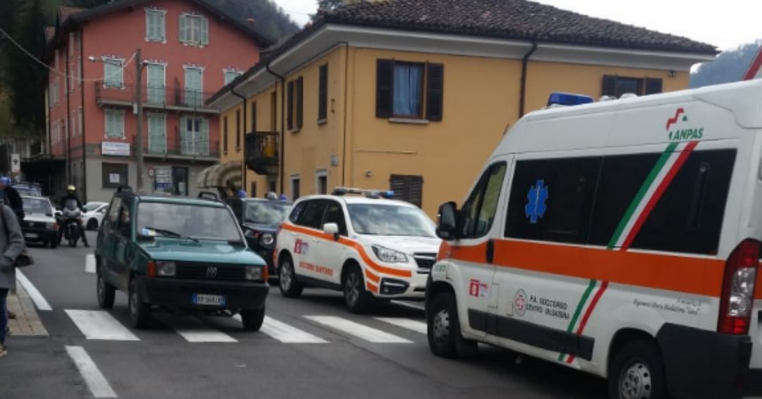 Donna incinta investita in centro ad Introbio