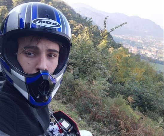 Mercoledì l’addio a Simone, morto in moto a soli 19 anni