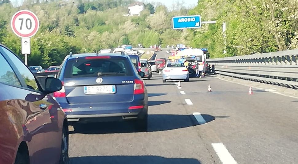 Schianto in Statale 36: code in direzione sud FOTO