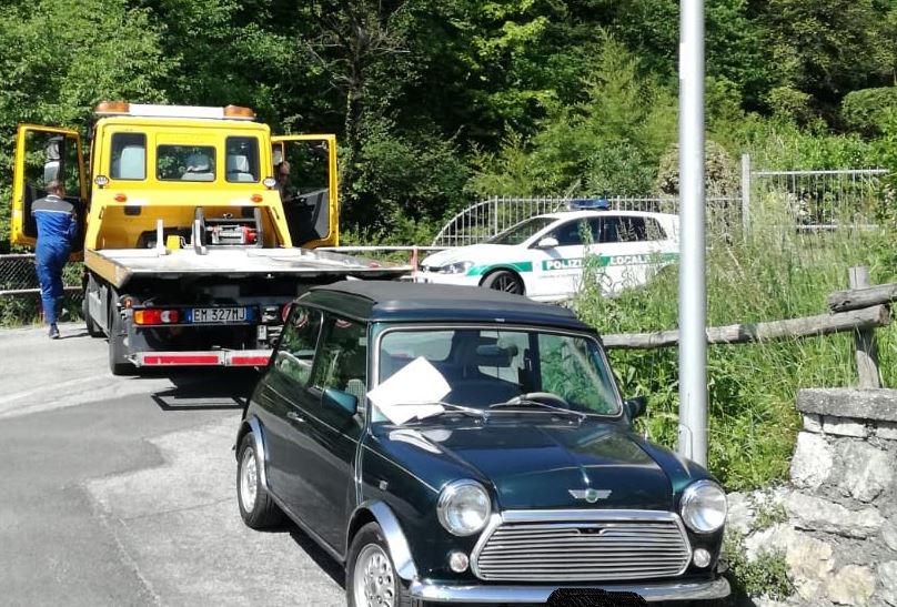 Sosta selvaggia: raffica di multe FOTO