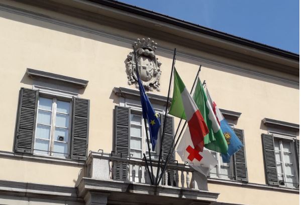 Il Comune di Lecco aderisce alla Giornata Mondiale della Croce Rossa