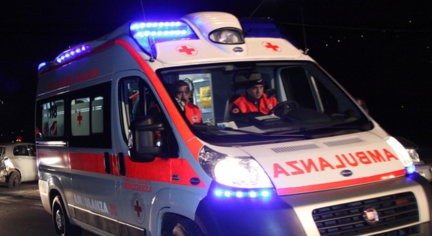 Cade dalla moto a Nesso SIRENE DI NOTTE