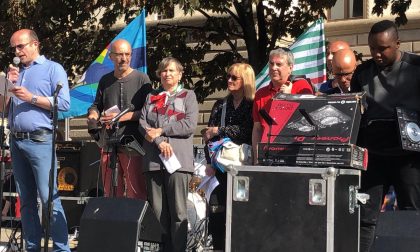Primo Maggio a Lecco: "Non si può uscire di casa per andare a lavorare e non farci più ritorno" FOTO E VIDEO