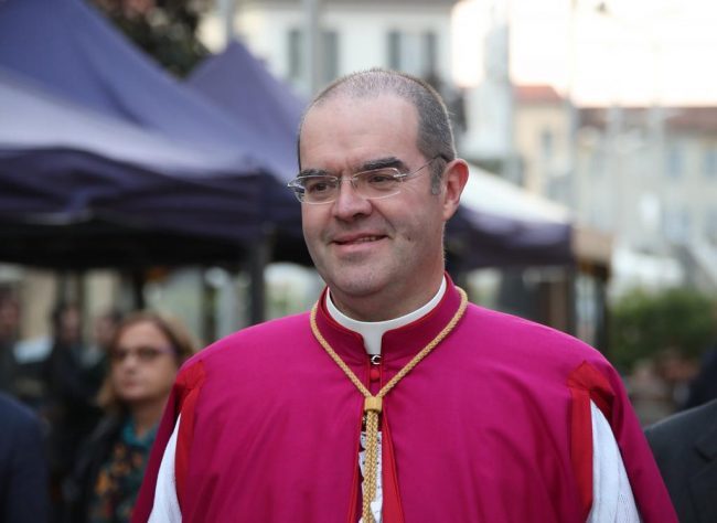 Meno offerte, parrocchia di San Nicolò in rosso