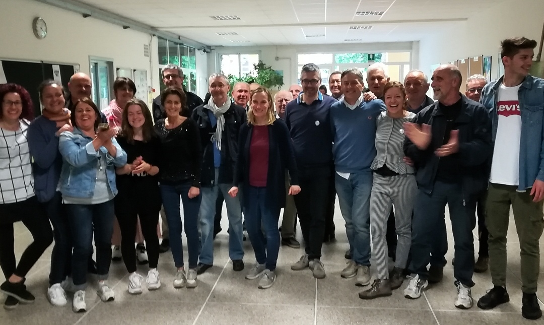 Elezioni Oggiono: è sbocciato un Narciso in paese FOTO