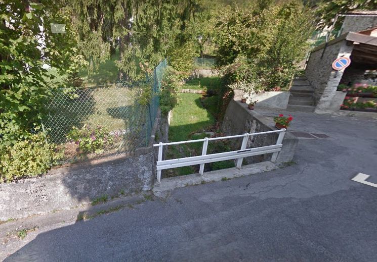 Precipita da un ponticello : 66enne trasportata in ospedale in elicottero