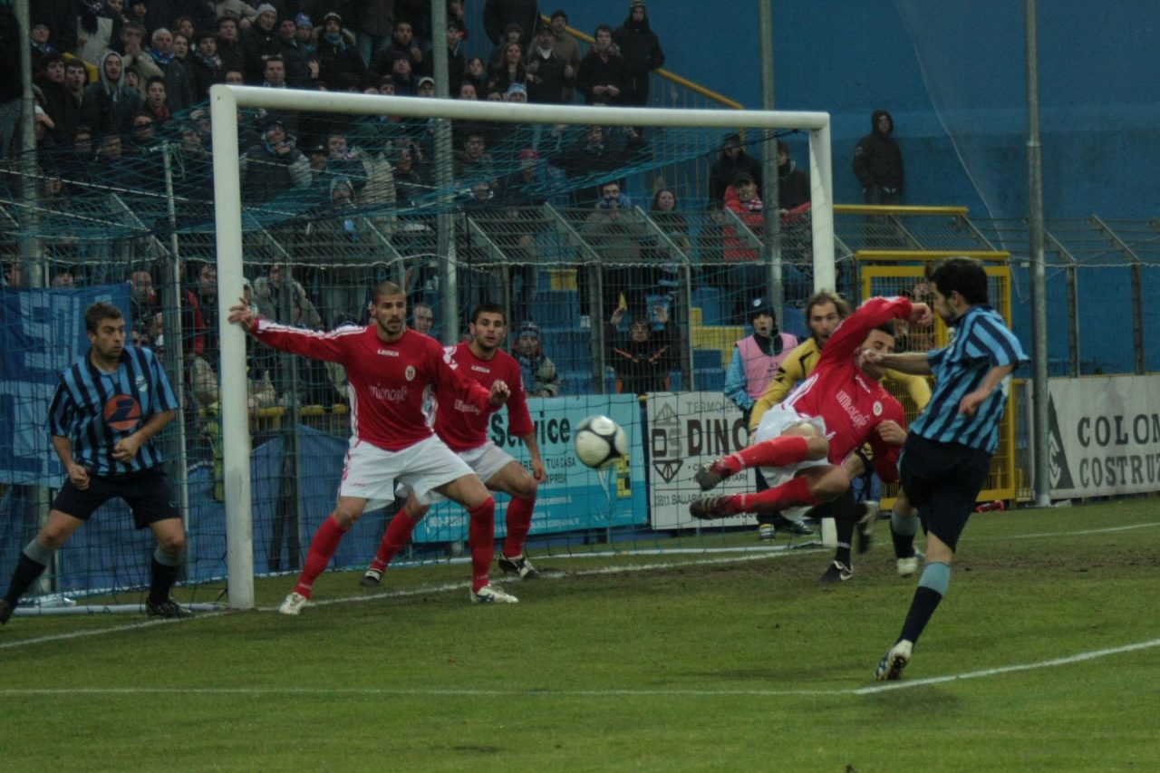 Ecco quando si giocherà il derby tra Como e Calcio Lecco