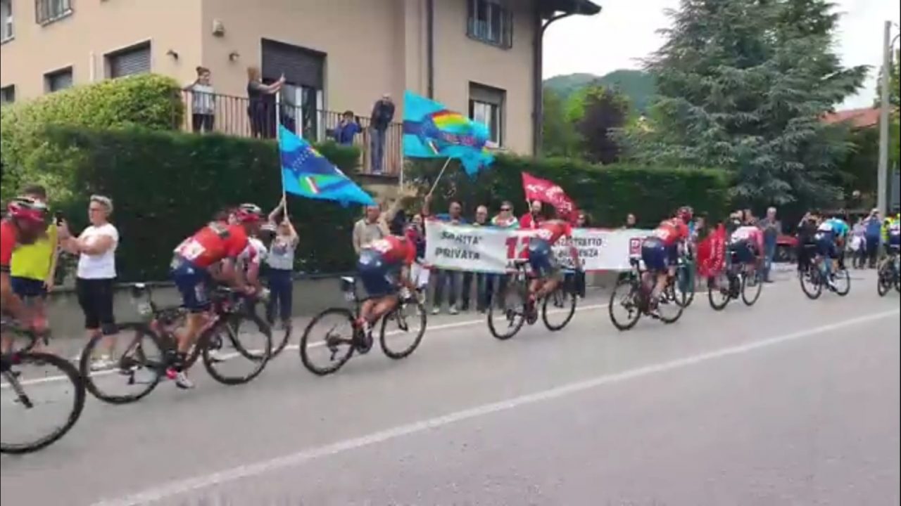 Funzione Pubblica Cgil al Giro d’Italia per protestare FOTO