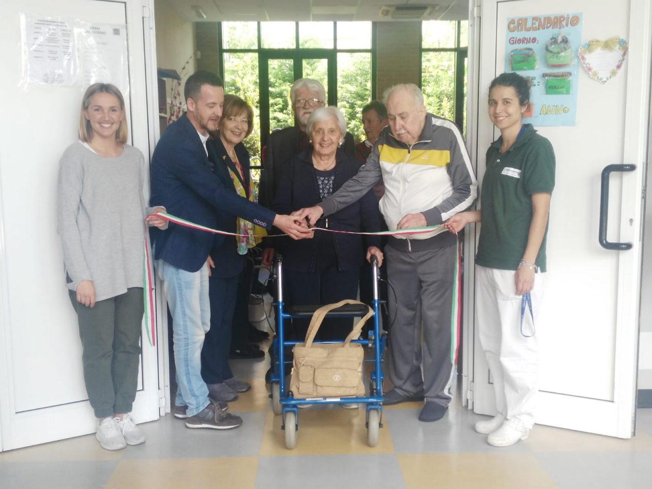 A Corte Busca centinaia di autografi in mostra FOTO