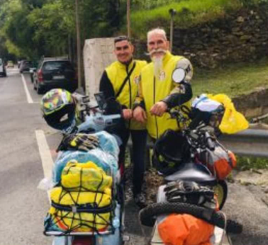On the road: da Merate alla Sardegna in Vespa