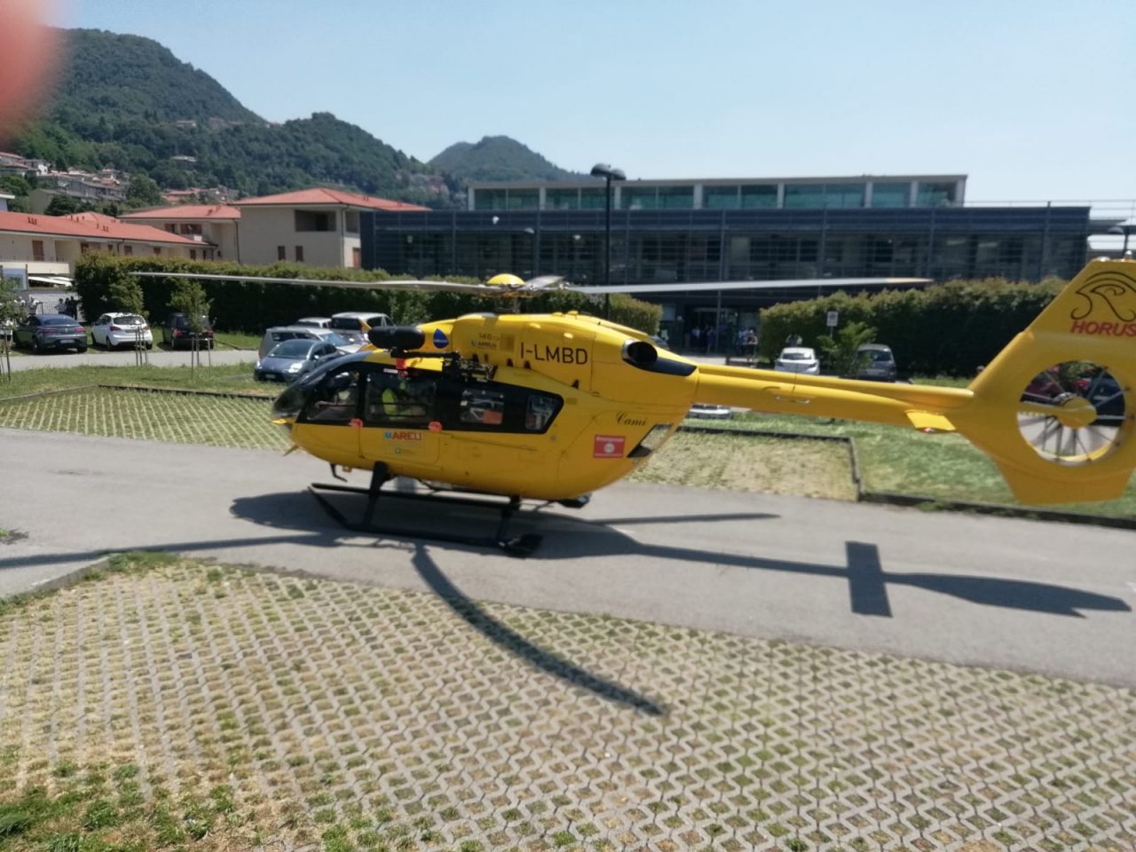 Non c’è pace: ancora un incidente auto moto a Calolzio, 21enne in ospedale FOTO
