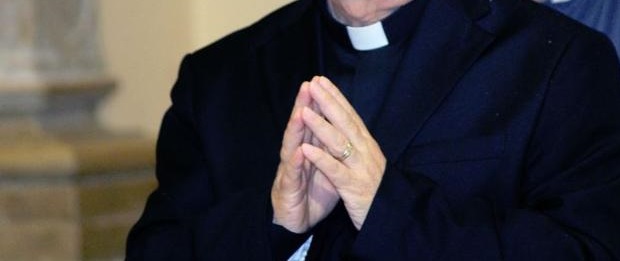 Prete ricattato dopo incontro sessuale a pagamento: arrestato un giovane Lecchese