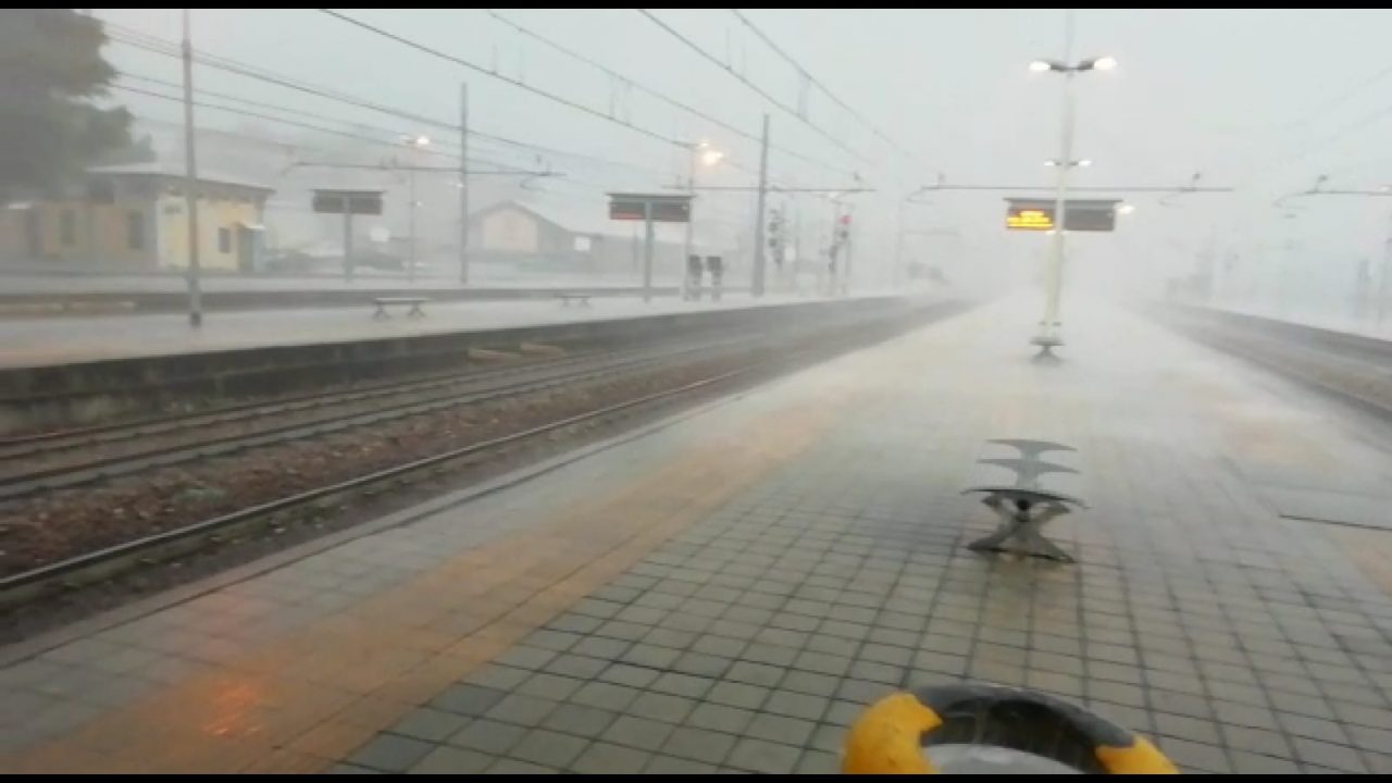 Maltempo, treni in ritardo sulla linea Milano – Verona