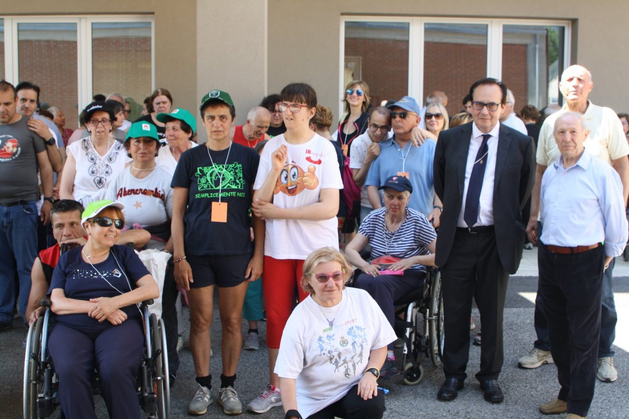 In tanti alla “Camminata in amicizia” del Milan club