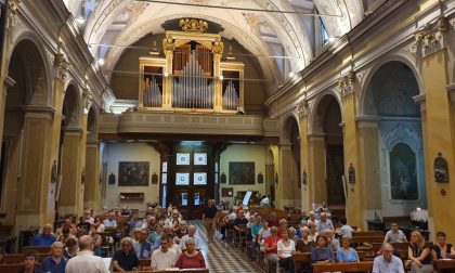 Eccezionale concerto d'organo del maestro Vianelli a Merate VIDEO