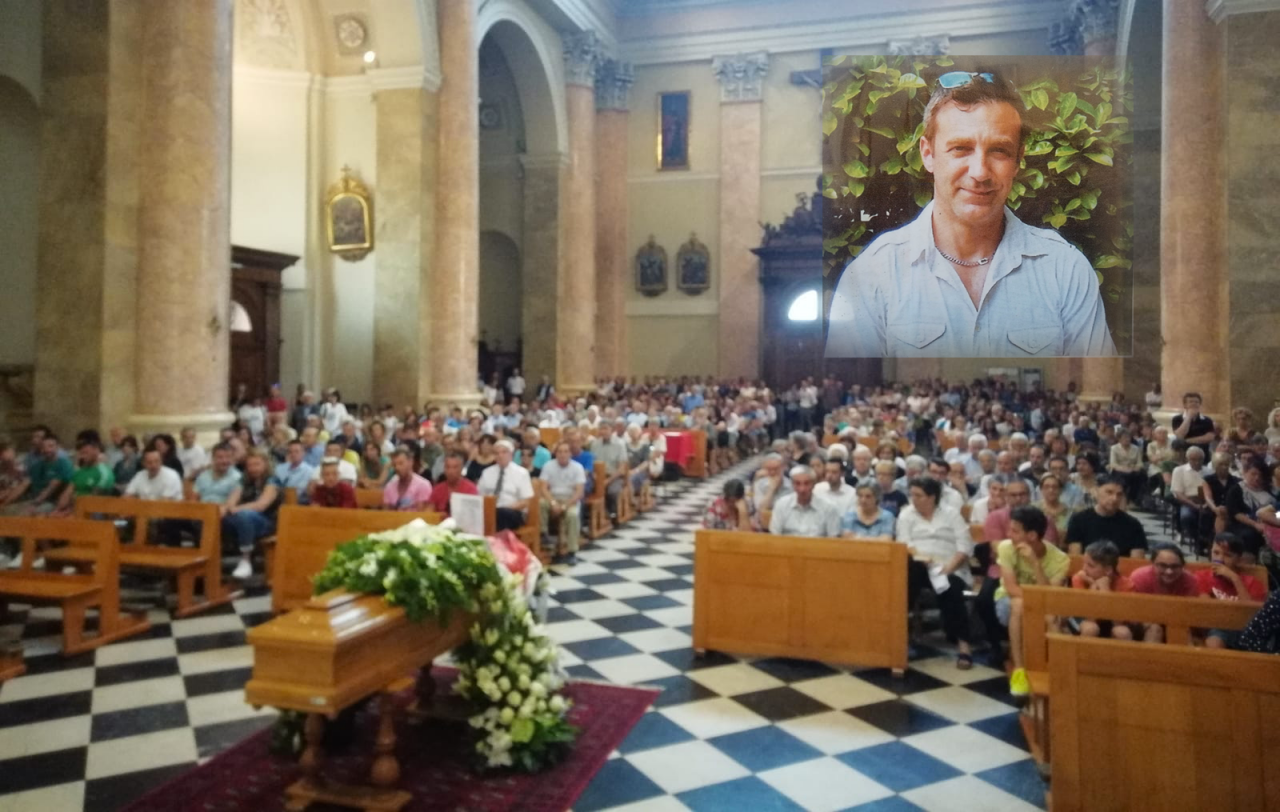 Folla a Calolzio per l’ultimo saluto all’amato “Pigi” FOTO